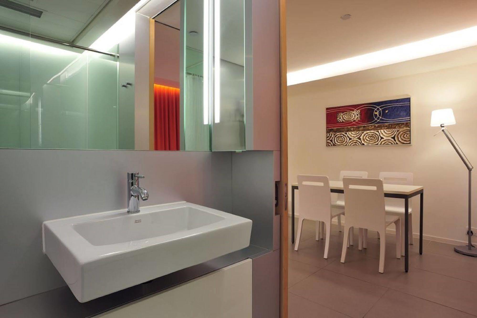 60 West Hotel Hongkong Exterior foto